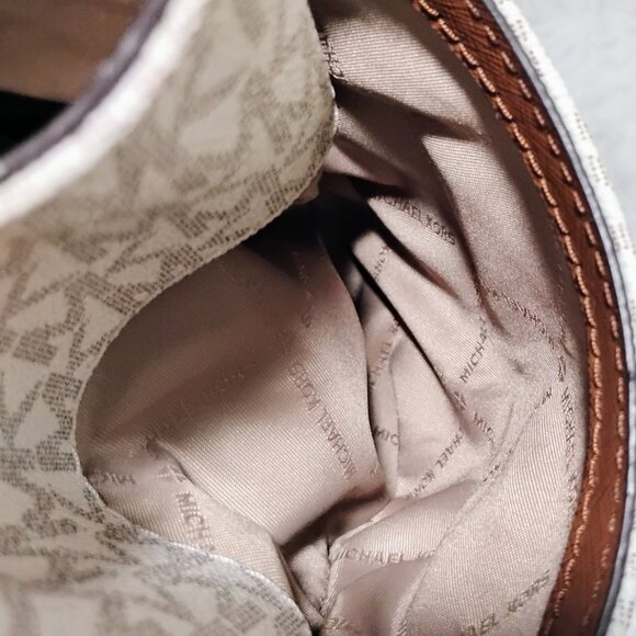 Michael Kors Jet Set Large Signature Logo Shoulder Bag - Picture 11 of 14